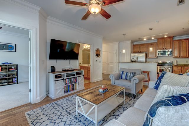 2000 Belle Isle Avenue Unit 101, Mount Pleasant, SC 29464