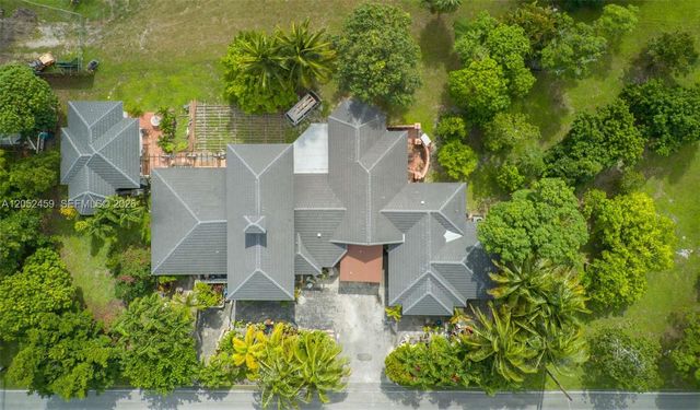 5400 Palm Tree Rd, Plantation, FL 33317