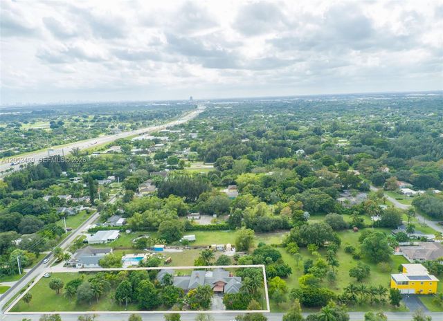 5400 Palm Tree Rd, Plantation, FL 33317