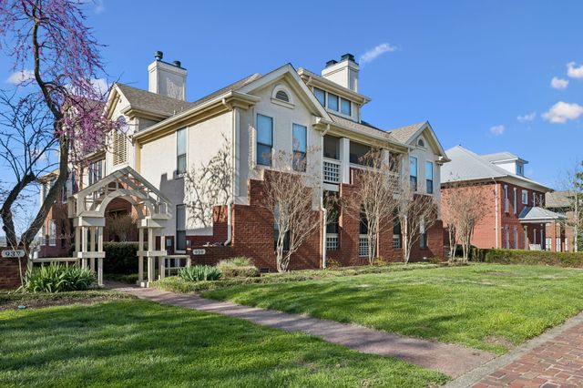 939 Russell St Apt 16, Nashville, TN 37206