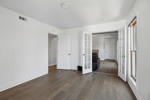 939 Russell St Apt 16, Nashville, TN 37206