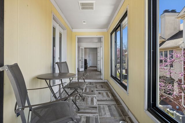 939 Russell St Apt 16, Nashville, TN 37206