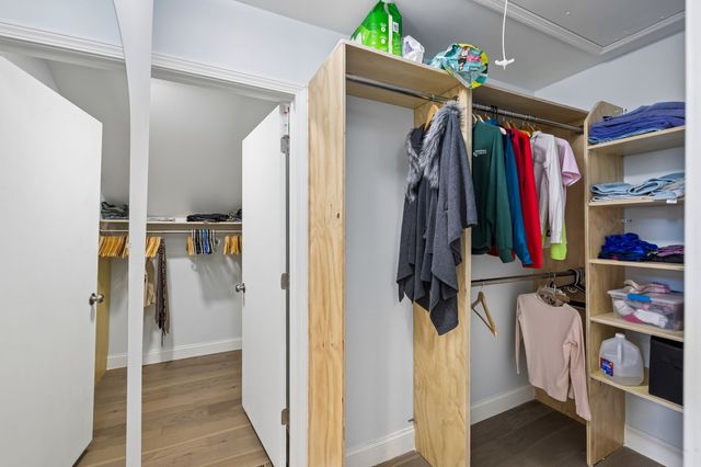 939 Russell St Apt 16, Nashville, TN 37206