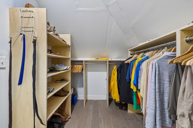 939 Russell St Apt 16, Nashville, TN 37206