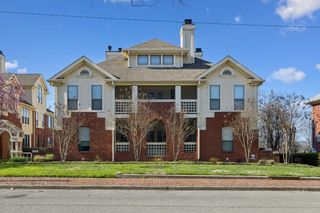 939 Russell St Apt 16, Nashville, TN 37206