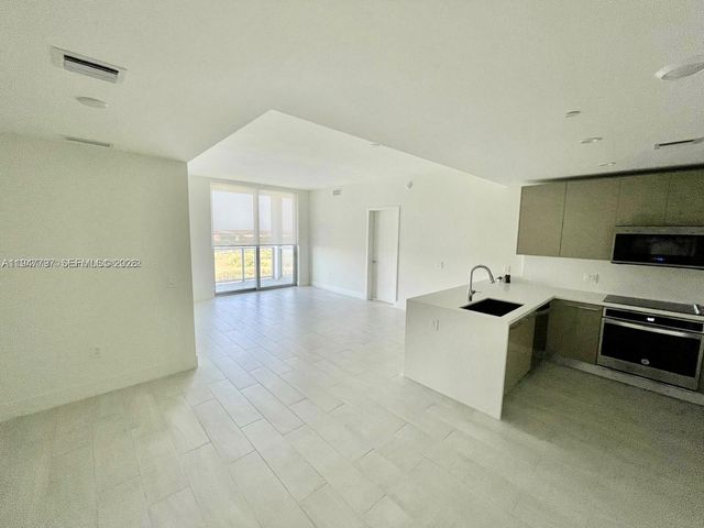 2000 Metropica Way 1602, Sunrise, FL 33323