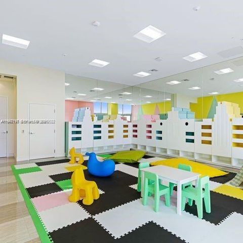 2000 Metropica Way 1602, Sunrise, FL 33323