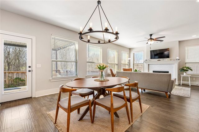 2802 SW Nottingham Avenue, Bentonville, AR 72713