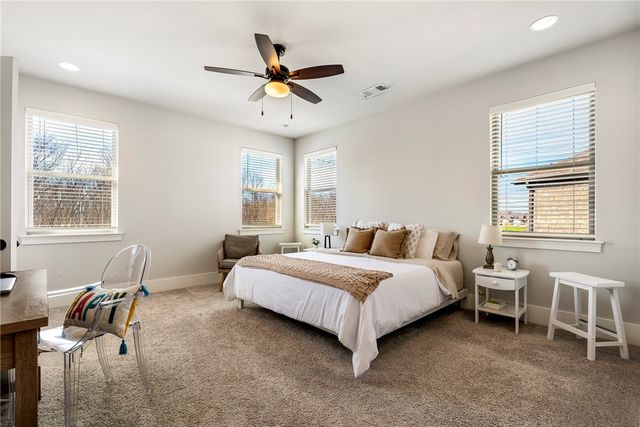 2802 SW Nottingham Avenue, Bentonville, AR 72713