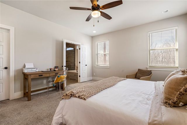 2802 SW Nottingham Avenue, Bentonville, AR 72713