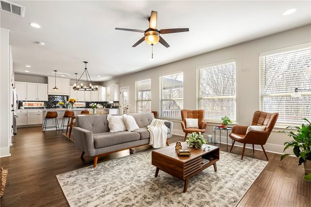 2802 SW Nottingham Avenue, Bentonville, AR 72713