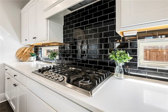 2802 SW Nottingham Avenue, Bentonville, AR 72713