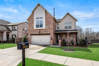 2802 SW Nottingham Avenue, Bentonville, AR 72713