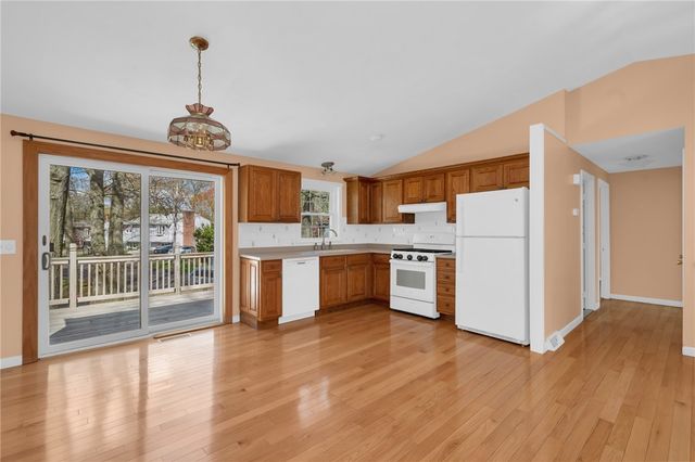 175 Monroe Street, Warwick, RI 02888