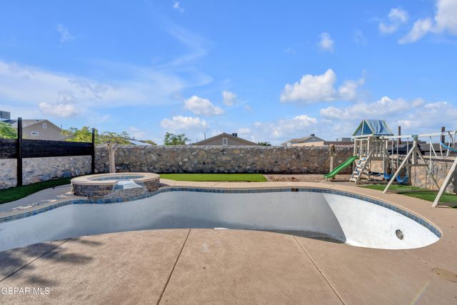 14316 Woods Point Avenue, El Paso, TX 79938