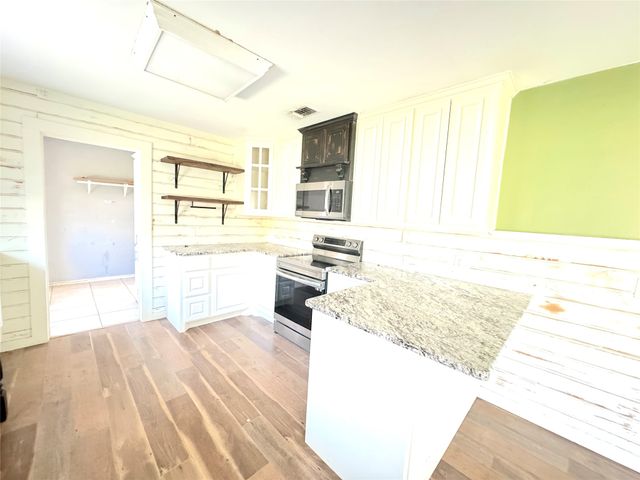 181 County Road 1332, Mt Pleasant, TX 75455