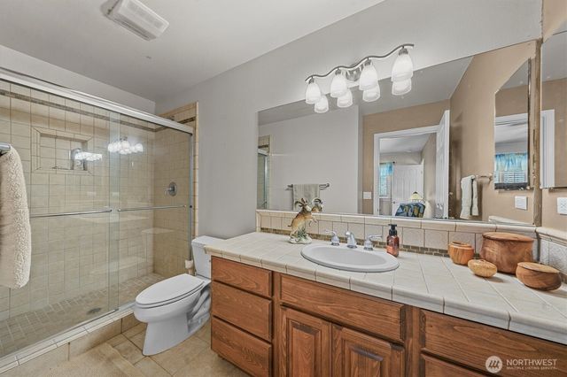 10823 Seaview Drive, Anderson Island, WA 98303