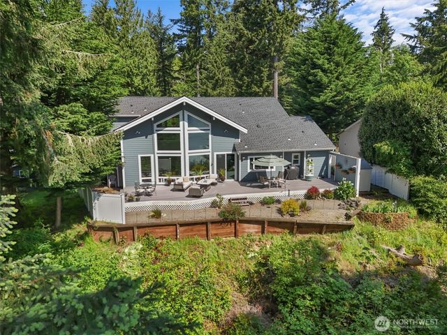 10823 Seaview Drive, Anderson Island, WA 98303