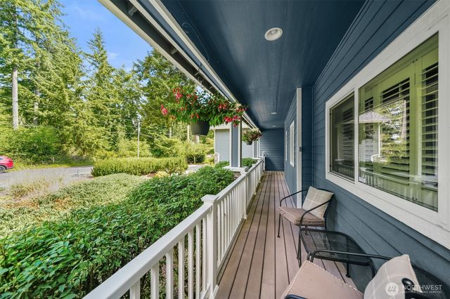 10823 Seaview Drive, Anderson Island, WA 98303
