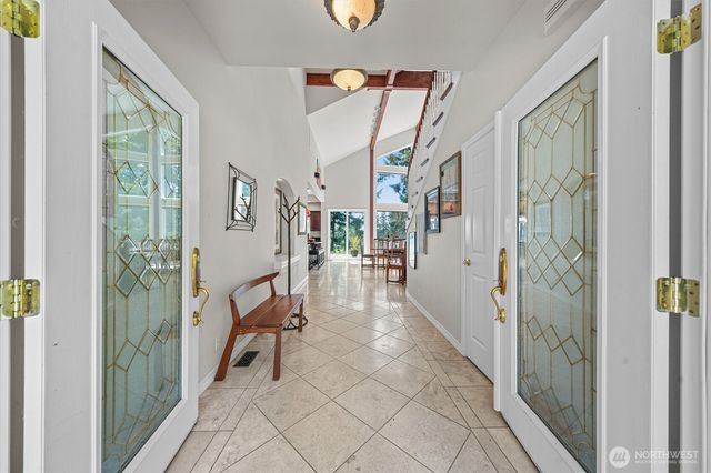 10823 Seaview Drive, Anderson Island, WA 98303