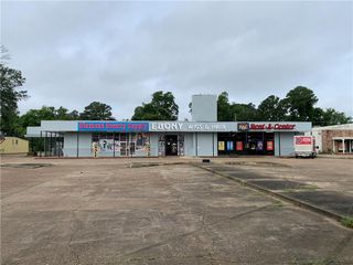400 BOLTON Avenue, Alexandria, LA 71301