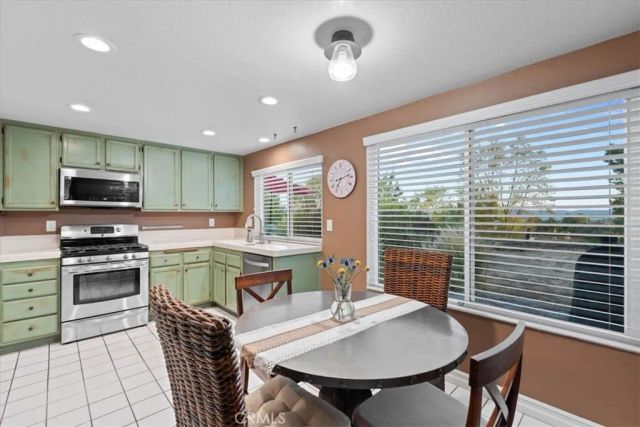 24591 Pantera Court, Murrieta, CA 92562