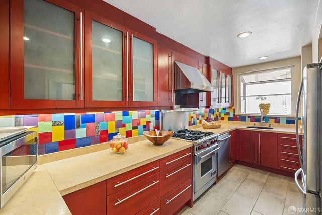 1970 Sacramento Street 102, San Francisco, CA 94109