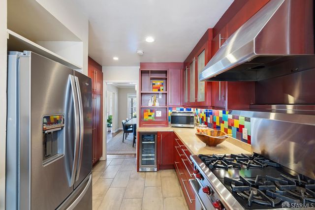 1970 Sacramento Street 102, San Francisco, CA 94109