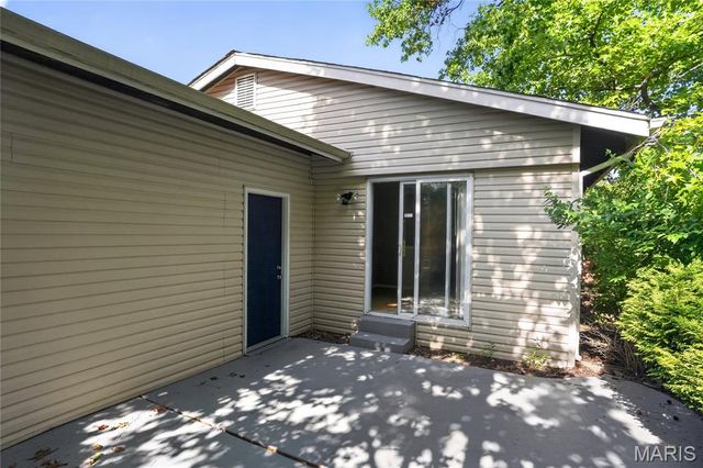 5129 Longhorn Trail, Florissant, MO 63033
