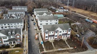 186 Lilah Court, Des Plaines, IL 60016