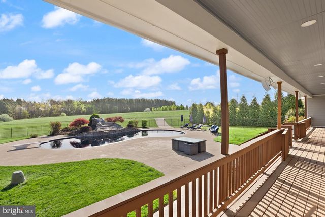 9351 MACKENZIE MEADOW CT, Nokesville, VA 20181