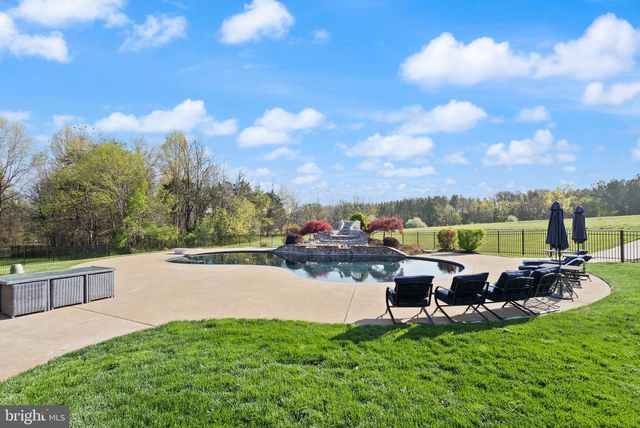 9351 MACKENZIE MEADOW CT, Nokesville, VA 20181