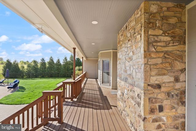 9351 MACKENZIE MEADOW CT, Nokesville, VA 20181