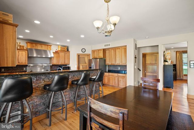 9351 MACKENZIE MEADOW CT, Nokesville, VA 20181