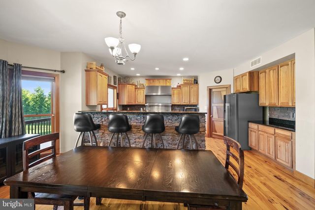 9351 MACKENZIE MEADOW CT, Nokesville, VA 20181