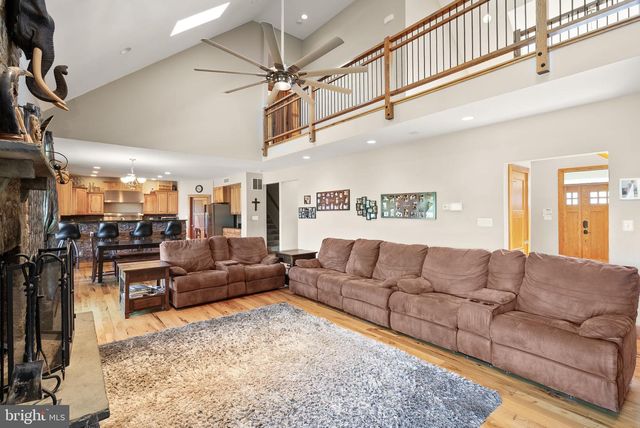 9351 MACKENZIE MEADOW CT, Nokesville, VA 20181