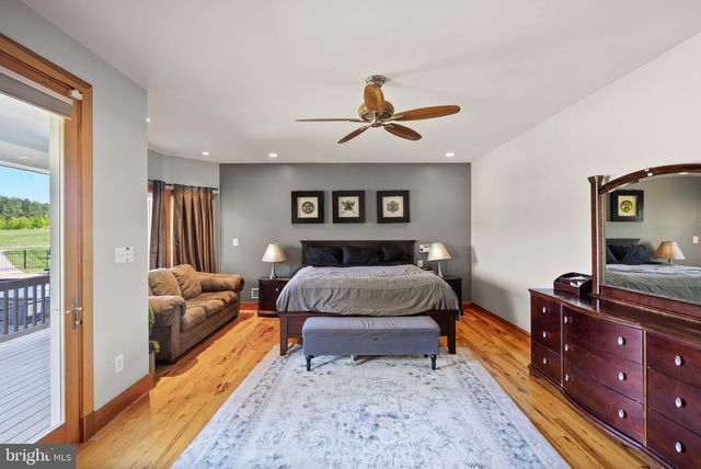 9351 MACKENZIE MEADOW CT, Nokesville, VA 20181