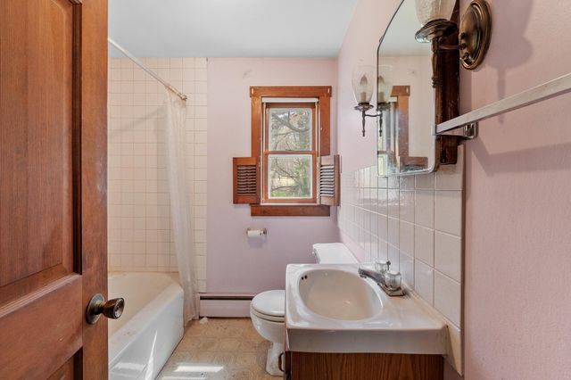 94 Amherst Road, Merrimack, NH 03054