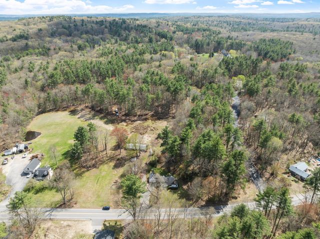 94 Amherst Road, Merrimack, NH 03054