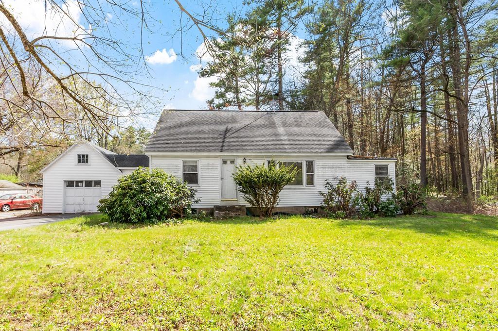 94 Amherst Road, Merrimack, NH 03054