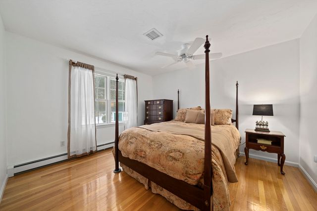 86 Telegraph Hill Road, Marshfield, MA 02050