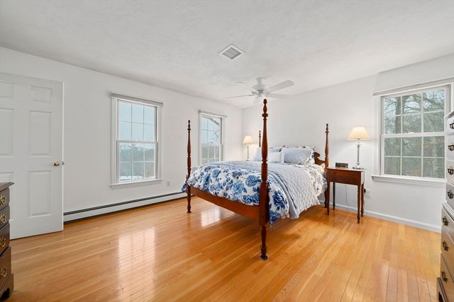 86 Telegraph Hill Road, Marshfield, MA 02050