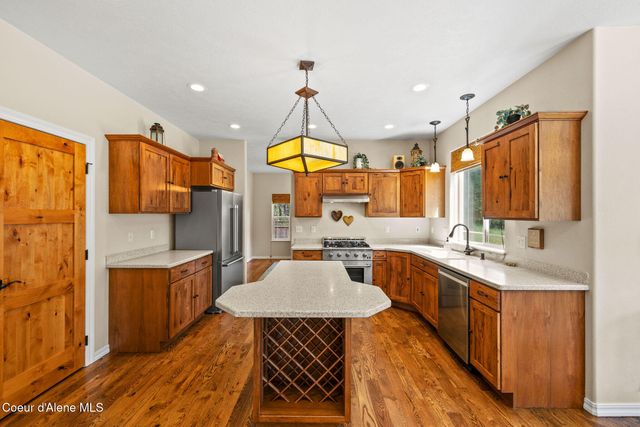 7308 E Greyridge Rd, Athol, ID 83801