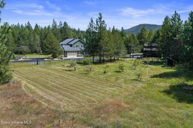 7308 E Greyridge Rd, Athol, ID 83801