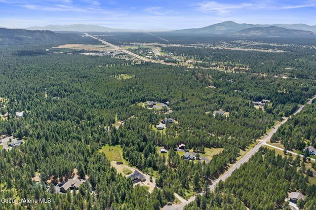 7308 E Greyridge Rd, Athol, ID 83801