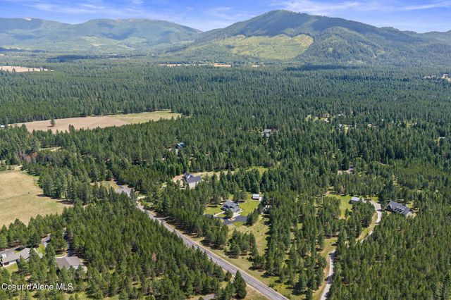 7308 E Greyridge Rd, Athol, ID 83801