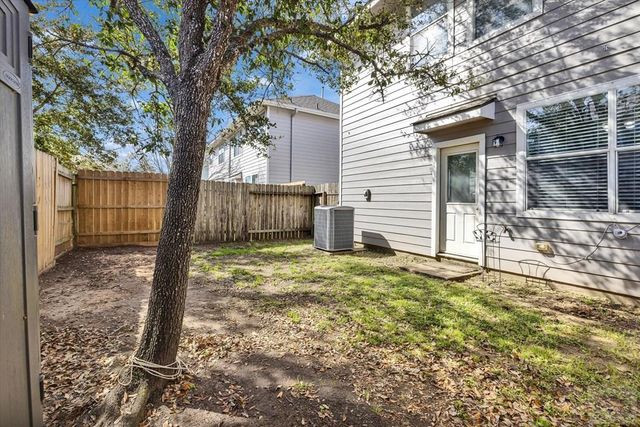483 Folk Crest Lane, Dickinson, TX 77539