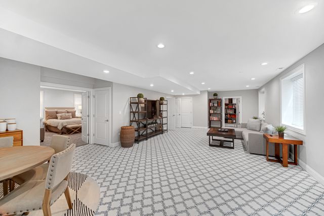 5622 Belmont Road, Downers Grove, IL 60516