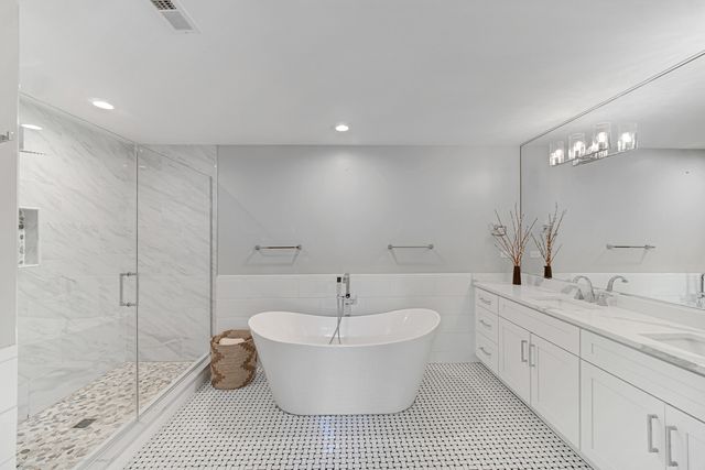 5622 Belmont Road, Downers Grove, IL 60516