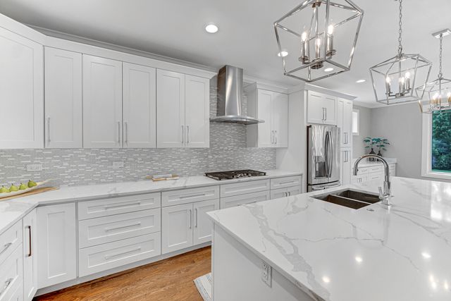 5622 Belmont Road, Downers Grove, IL 60516